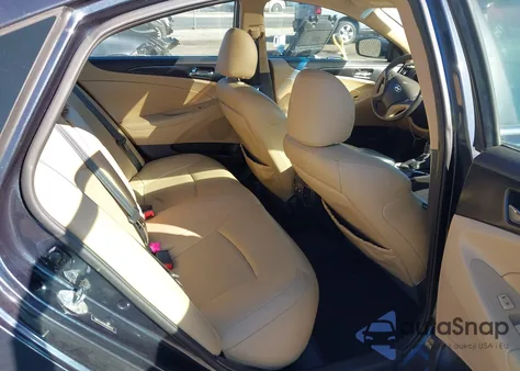 2014 Hyundai Sonata Limited z USA, uszkodzony, nr VIN 5NPEC4AC9EH833125